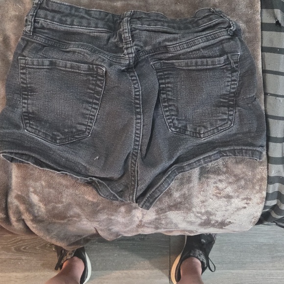 Wild Fable - Picture 2 of 2